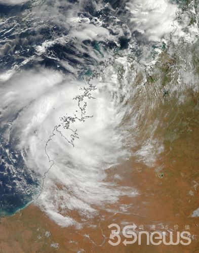 美国卫星观测到热带气旋三维图像