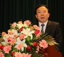 2010'测绘学会年会召开 江苏省副省长李小敏致辞