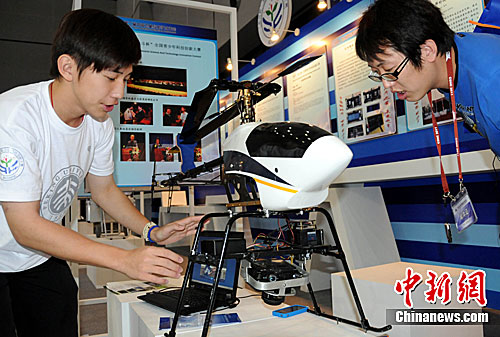 北京初中生研制出应用卫星导航技术航测无人机