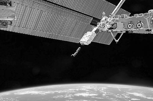 从沃尔玛买颗卫星 采集空间数据辟新径