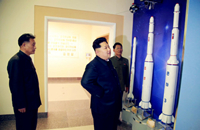 金正恩视察朝鲜新建卫星控制中心，宣称朝鲜致力成为“太空强国”