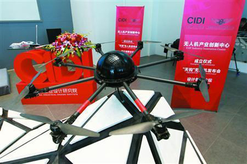 深圳龙岗区拟发展无人机巡查违建，上海研制工业级无人机首飞