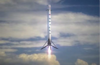 成功啦！SpaceX首次实现海上成功回收火箭