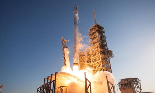 成本低得惊人！SpaceX利用回收火箭发射卫星成本或再降低