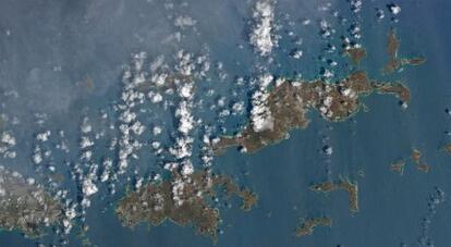 飓风艾尔玛重创加勒比海群岛：卫星地形图都变色了