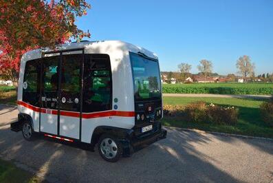 TUV南德为无人驾驶公交车在公共交通领域的发展奠定基础