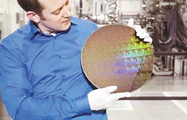  IBM用迄今最新工艺制成5纳米芯片