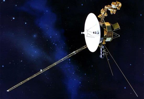 “旅行者2号”探测器接近星际空间 探测到太阳系外宇宙射线增加