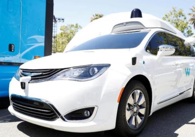 美国公路安全局考虑推出试点项目 允许全自动驾驶汽车上路