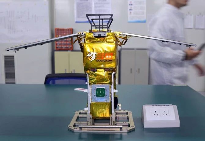 10颗国产小卫星挺进太空，功能覆盖军民融合、物联网、遥感