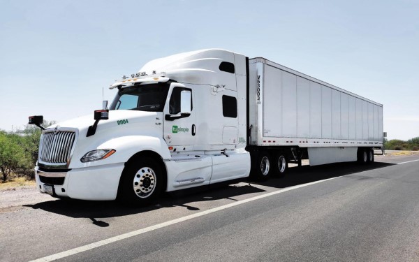 「图森未来」获美国卡车制造商Navistar投资，将合作量产自动驾驶卡车