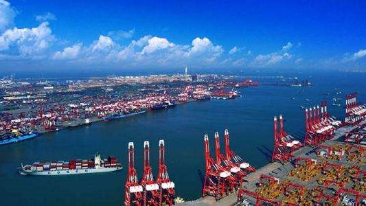 山东省港口集团与阿里、平安、思爱普等企业签约共建智慧绿色港口