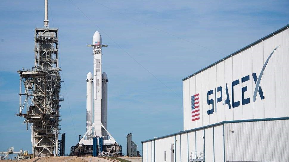 SpaceX载人航天系统获NASA认证