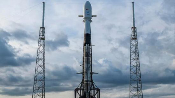 SpaceX新年首发成功！猎鹰9号将Turksat 5A卫星送入太空