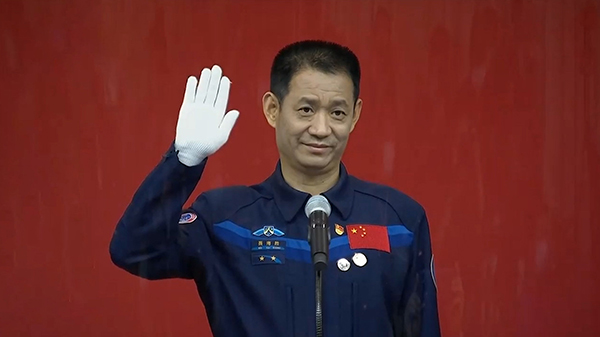 聂海胜成首位在轨100天的中国航天员