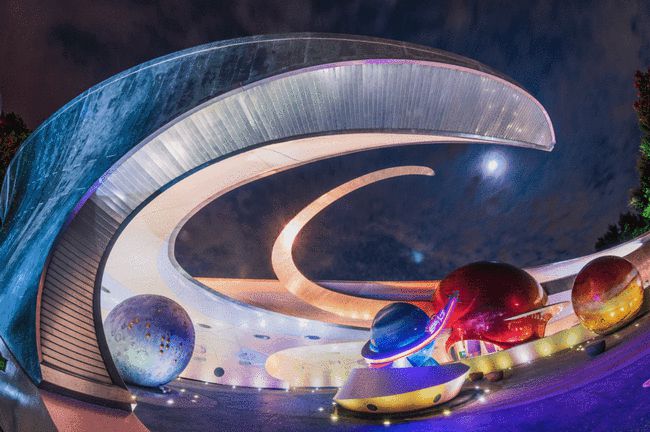 太空概念出圈，迪士尼太空餐厅预计9月中旬正式开业