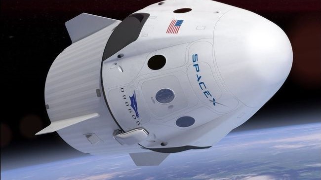 SpaceX“龙飞船”厕所漏尿！NASA建议憋着，或者直接尿在“特殊内衣”里